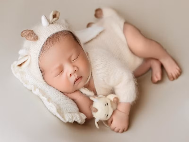 Nữ diễn viên khoe con trai đáng yêu khi tròn 1 tháng tuổi.