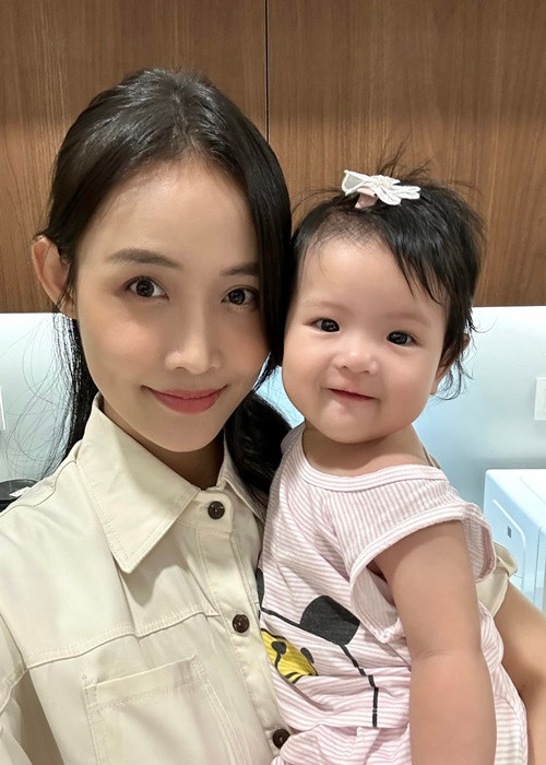 Boni - con gái thứ hai của Trương Mỹ Nhân chào đời vào tháng 1/2024. Ảnh: FB Trương Mỹ Nhân.