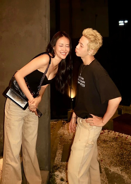 Tình cảm của vợ chồng Trương Mỹ Nhân ngày càng mặn nồng. Ảnh: FB Trương Mỹ Nhân.