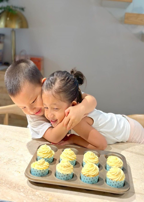 Lisa và Leon là hai trong số những nhóc tì được săn đón nhất nhì showbiz Việt. Ảnh: Henrylisaleon.