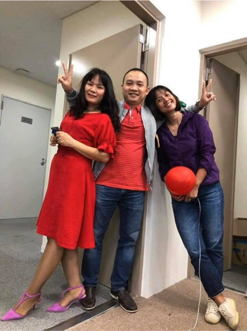 Diệp Chi, Lại Bắc Hải Đăng, Thu Thủy ngày càng thân thiết sau nhiều năm làm việc cùng nhau.