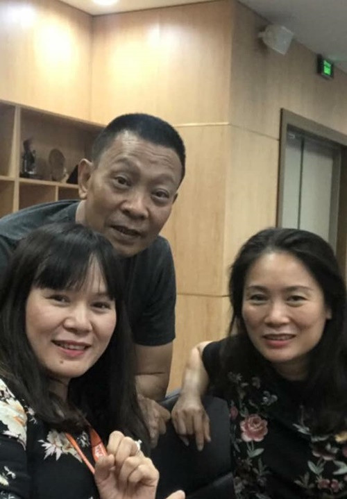 Thu Thủy có mối quan hệ thân thiết với hai nhà báo Lại Văn Sâm và Tạ Bích Loan. "Hai sếp của tôi, tử tế, tốt bụng, tính tình ấm áp, đôi khi rất kiểu sếp", Thu Thủy chia sẻ về Lại Văn Sâm và Tạ Bích Loan.