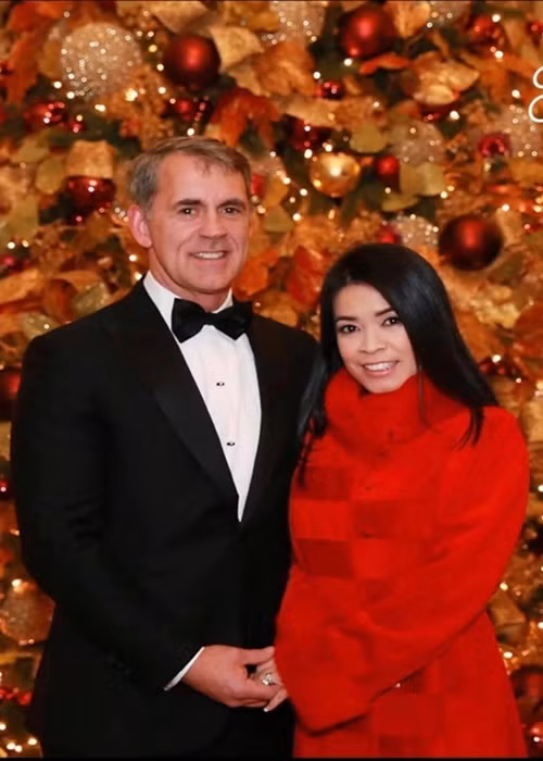 Bích Tuyền được cầu hôn đúng ngày Valentine năm 2013 sau 1 năm hẹn hò. Ảnh: Phụ Nữ Việt Nam.