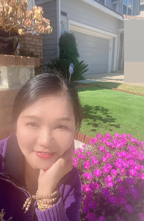 Phía trước và sau biệt thự của Ngọc Huyền đều có vườn. Ảnh: FB Ngọc Huyền.