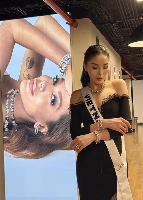 Kỳ Duyên còn là 1 trong số ít các thí sinh được chọn trong chiến dịch quảng cáo của một thương hiệu trang sức dành riêng cho Miss Universe. Ảnh: FB Kỳ Duyên.