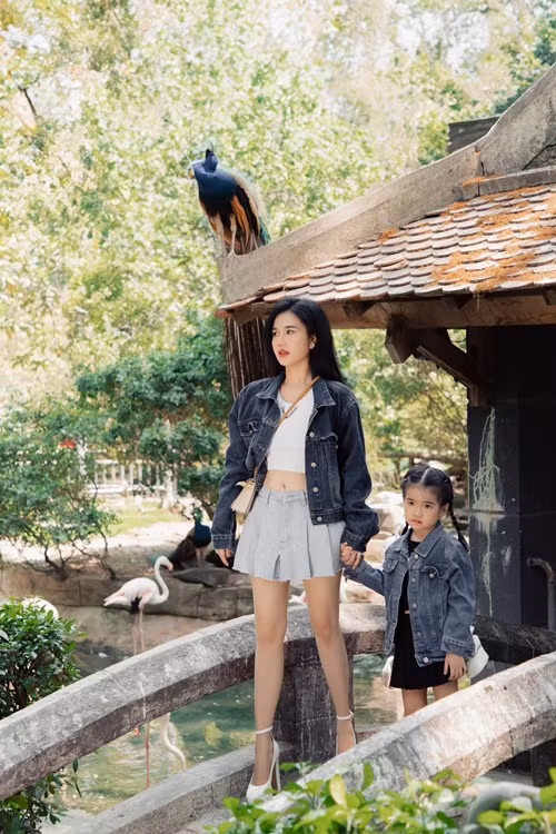 Tháng 10/2024, Tiêu Quang ra mắt MV Chạnh lòng thương cô 5 có Ngọc Bích đóng chính.