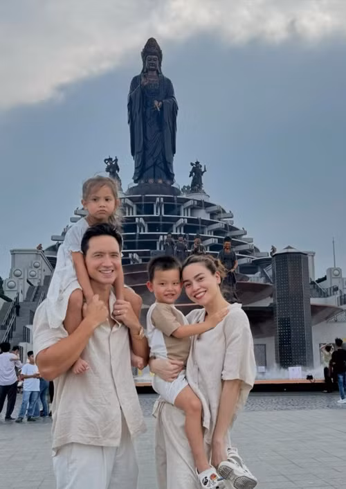 Nam diễn viên rời xa màn ảnh kể từ khi gắn bó với Hà Hồ. Ảnh: FB Kim Lý.