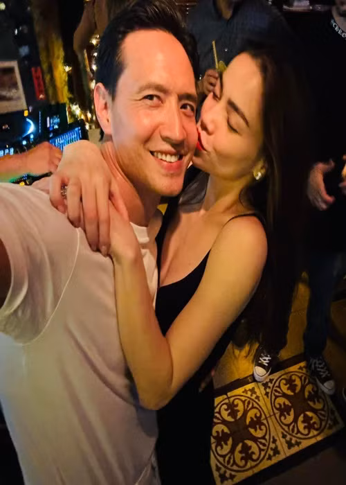 Nam diễn viên cho biết, anh luôn sẵn sàng tạm gác sự nghiệp nếu gia đình cần. Ảnh: FB Kim Lý.