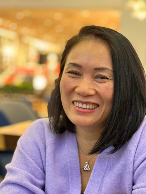 Bạn bè trong nghề tiết lộ, chồng Tạ Bích Loan có trách nhiệm với gia đình và rất thấu hiểu với sự bận rộn trong công việc của vợ. Ảnh: FB Tạ Bích Loan.