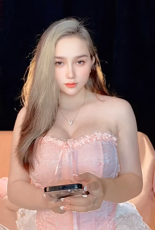 Huỳnh Như không còn đóng phim sau khi lập gia đình.