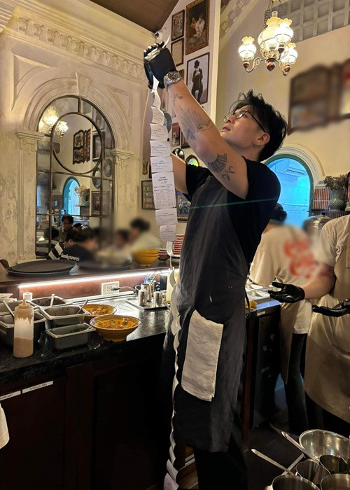 Chồng trẻ của Ngô Thanh Vân biết chụp ảnh, nấu ăn, làm quản lý.