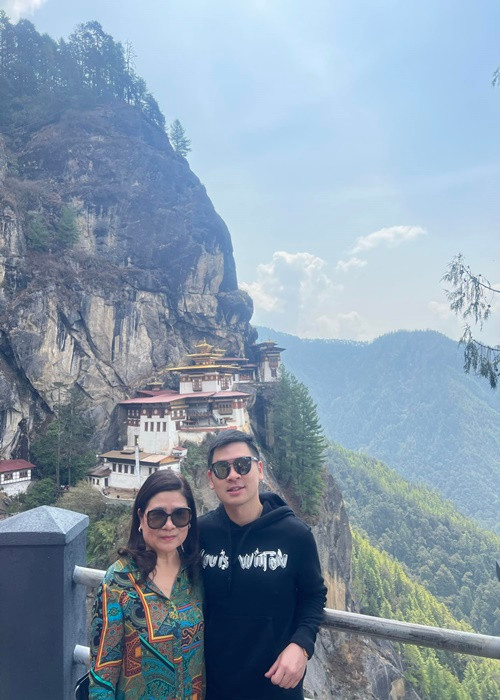 Mỗi dịp sinh nhật, bà Thanh Hòa thường xuyên nhận được những lời chúc mừng từ các con trai. Ảnh: FB Đỗ Vinh Quang.