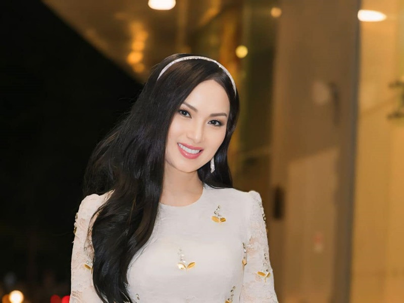 Có cuộc hôn nhân viên mãn, Hà Phương ngày càng trẻ đẹp. Ảnh: FB Hà Phương.