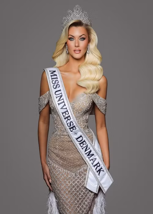 Sở hữu vóc dáng nóng bỏng, tân Miss Universe 2024 chuộng trang phục hở bạo. Ảnh: Instagram Victoria.