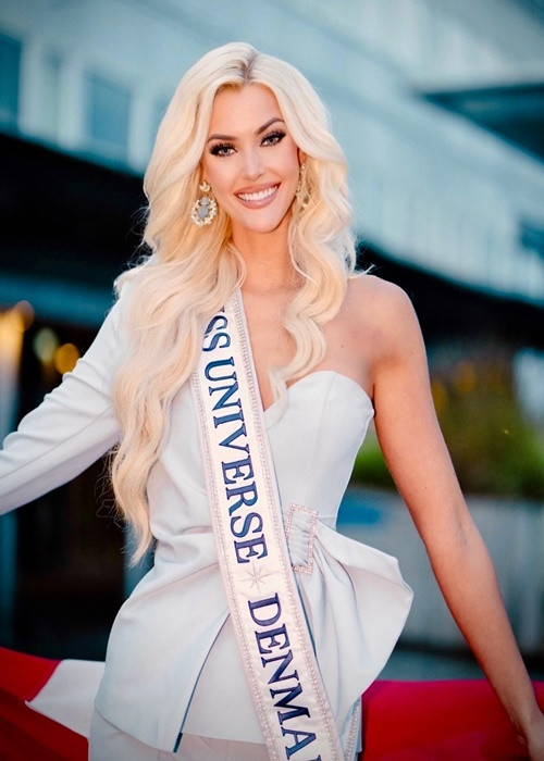 Victoria sở hữu nụ cười đẹp mê hồn. Ảnh: Instagram Victoria.