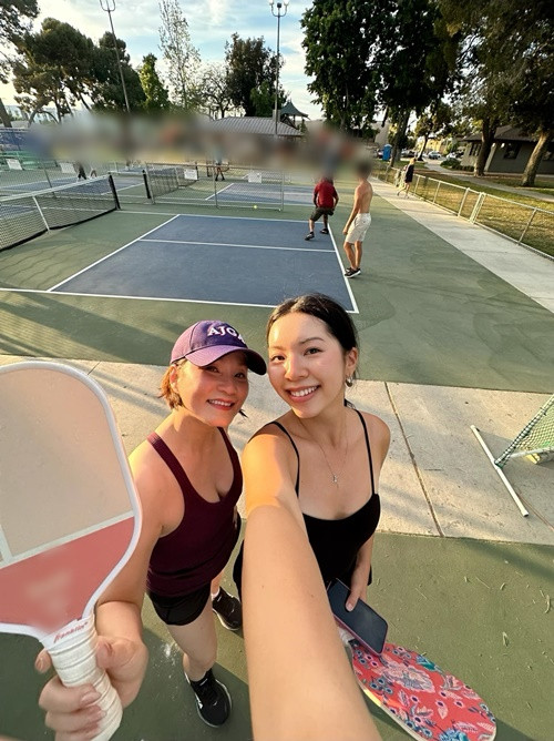 Hồng Đào gần đây bắt đầu đam mê đánh pickleball. Ảnh: FB Hồng Đào.