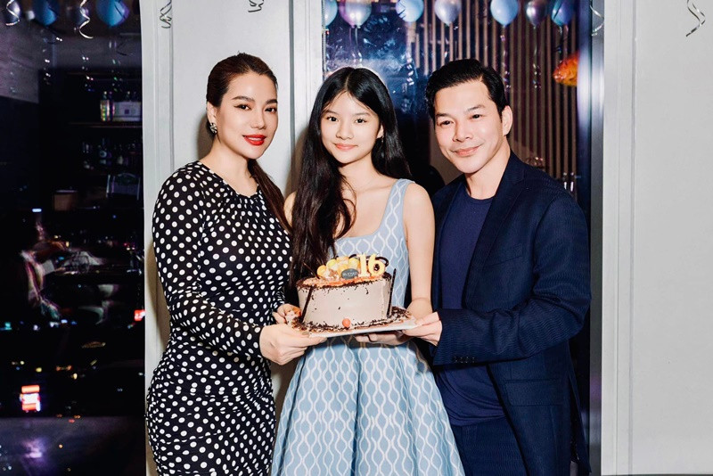 Trương Ngọc Ánh và Trần Bảo Sơn vừa hội ngộ dịp con gái chung đón tuổi mới. Ảnh: FB Trần Bảo Sơn.