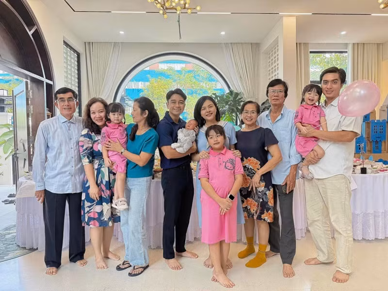 Ngoài biệt thự 1.000 m2, vợ chồng Vân Trang còn sở hữu khu nghỉ dưỡng sinh thái 50.000 m2.