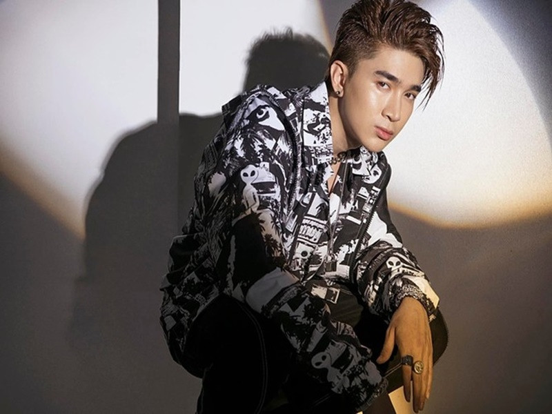 Mới đây, lượt tìm kiếm từ khóa ca sĩ Chi Dân trên các nền tảng mạng xã hội bỗng nhiên tăng vọt. Ảnh: FB Chi Dân.