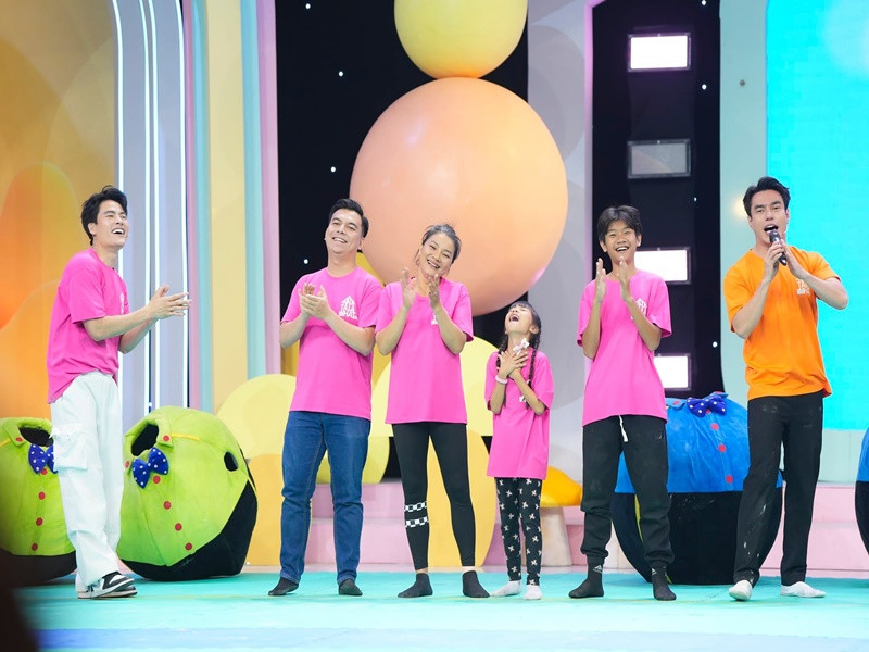 Những năm qua, ngoài đóng phim, Kiều Trinh còn tham gia gameshow, có một tiệm may.