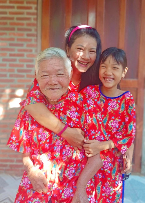 Gia đình là điểm tựa vững chắc của Kiều Trinh.