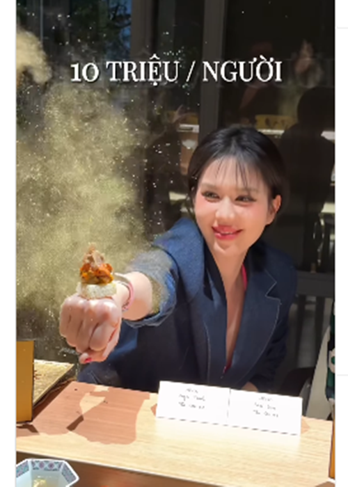 Ngọc Trinh không ít lần khoe bữa ăn đắt tiền. Cách đây không lâu, cô chia sẻ một bữa ăn tiêu tốn 10 triệu/một người. Ảnh: Instagram Ngọc Trinh.