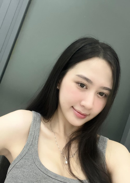 Kim Ngân gợi cảm, xinh đẹp hơn. Ảnh: FB Kim Ngân.