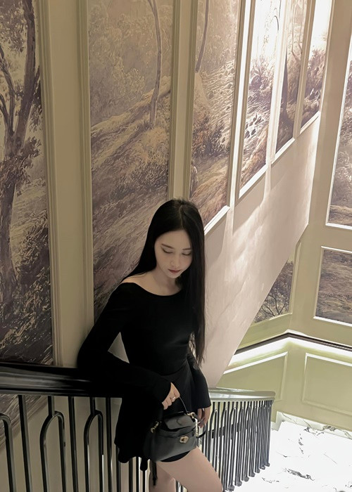 Kim Ngân giữ sự chừng mực trong việc ăn mặc. Ảnh: FB Kim Ngân.