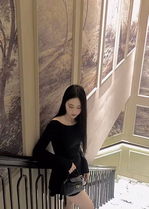 Kim Ngân giữ sự chừng mực trong việc ăn mặc. Ảnh: FB Kim Ngân.