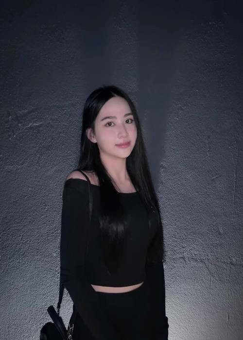 Tuổi 21, bạn gái Hoài Lâm trẻ trung, đầy sức sống. Ảnh: FB Kim Ngân.