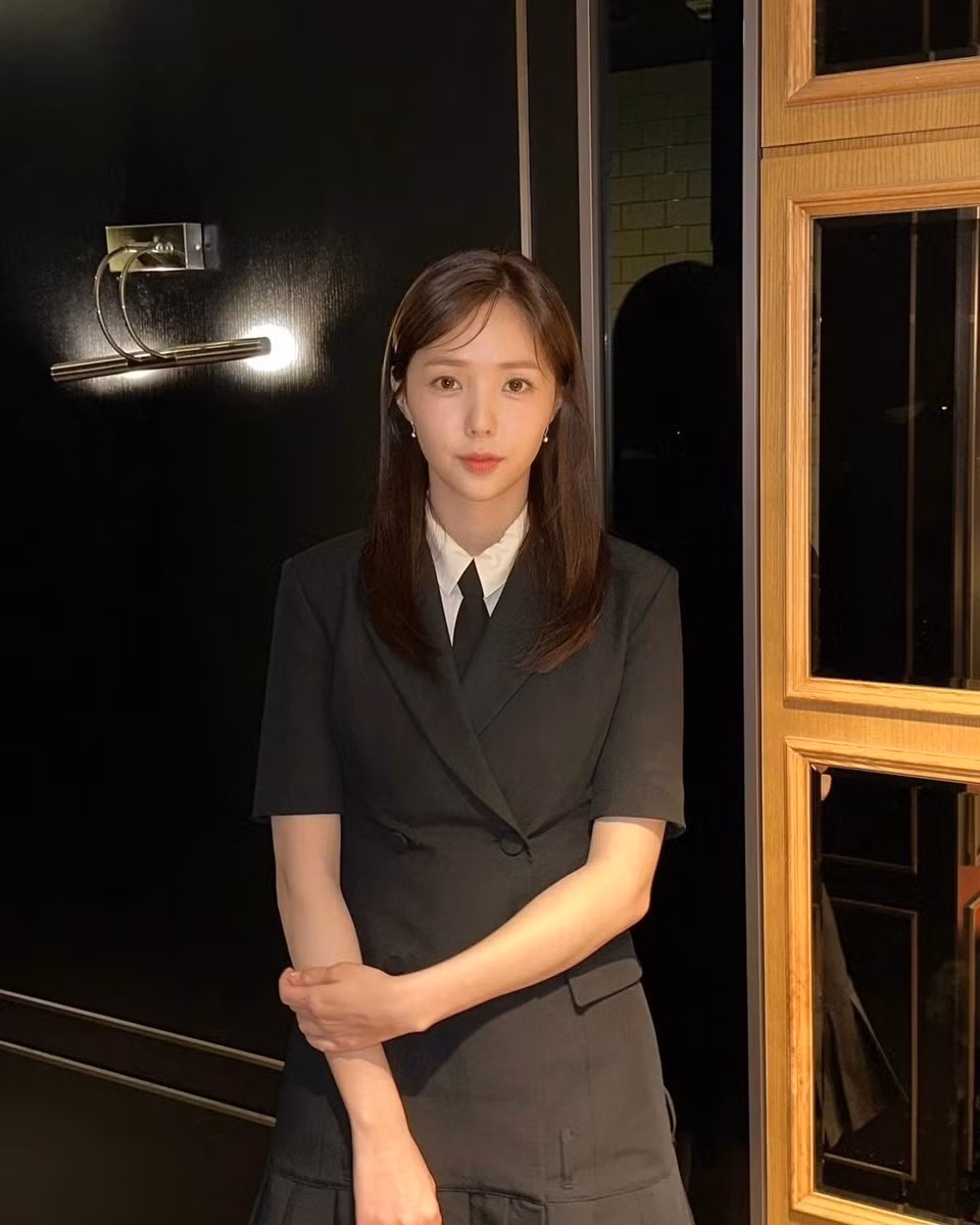 Chae Soo Bin từng chiến thắng cuộc bình chọn nhan sắc, thậm chí vượt qua Song Hye Kyo. Trang web KingChoice hồi đầu năm tổ chức cuộc bình chọn kéo dài một tháng để tìm ra diễn viên nữ đẹp nhất Hàn Quốc năm 2024.