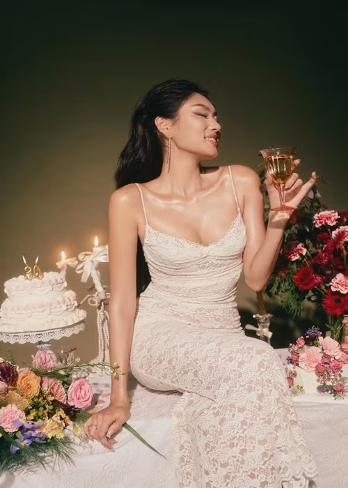 Tháng 7/2024, Thảo Nhi chia sẻ, cô vẫn độc thân sau khi chia tay doanh nhân Bảo Long.