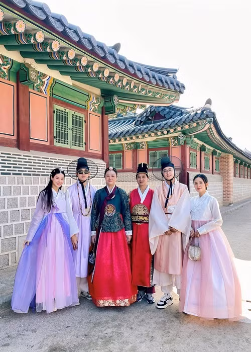 “Phu ba” Midu tinh tu ben chong tre o Han Quoc