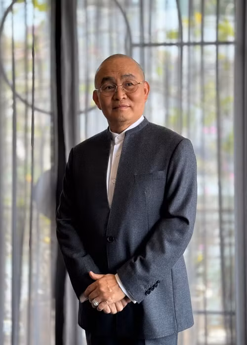 Năm 2021, nghệ sĩ Xuân Hinh cũng bị tung tin đồn về sức khỏe.