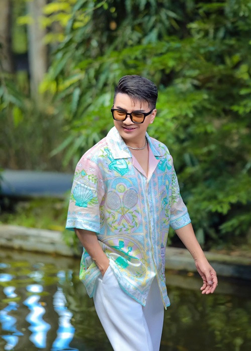 4 tháng qua, Đàm Vĩnh Hưng tập trung kinh doanh. Ảnh: FB Đàm Vĩnh Hưng.