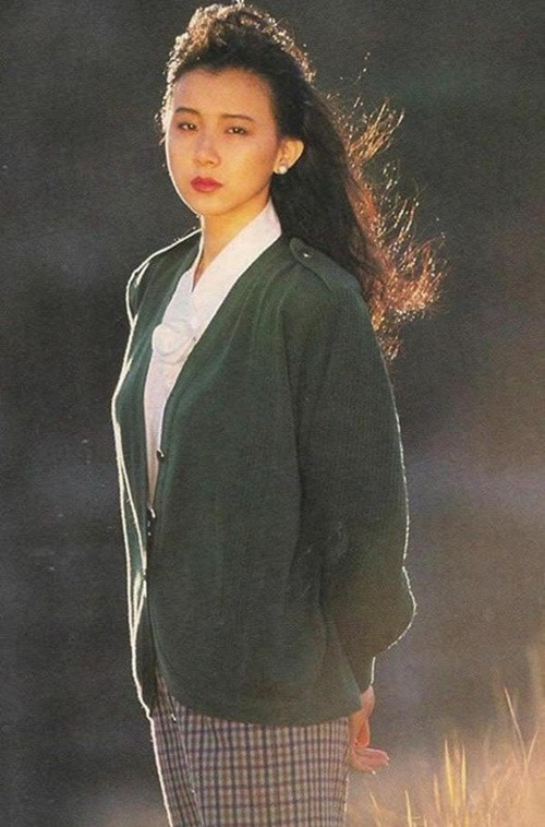 Tiêu Tường còn bị đồn được đại gia bao nuôi hơn 62 tỷ đồng/năm. Ảnh: Sức Khỏe Đời Sống.