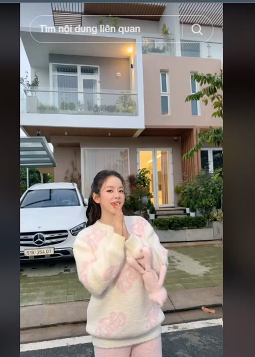 Nữ DJ dọn về cơ ngơi mới cách đây không lâu. Ảnh: TikTok Mie.