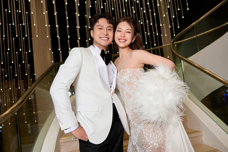 Đại diện Khả Ngân chia sẻ trên Znews, nữ diễn viên với Thanh Sơn hiện tại chỉ là đồng nghiệp, không phải mối quan hệ bạn bè. Ảnh: FB Thanh Sơn.