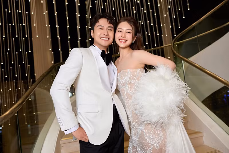 Đại diện Khả Ngân chia sẻ trên Znews, nữ diễn viên với Thanh Sơn hiện tại chỉ là đồng nghiệp, không phải mối quan hệ bạn bè. Ảnh: FB Thanh Sơn.