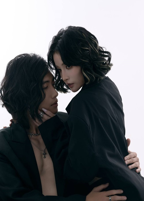 Quang Đăng và Yee Pink thoải mái đăng ảnh tình cảm sau khi công khai mối quan hệ. Ảnh: FB Quang Đăng.