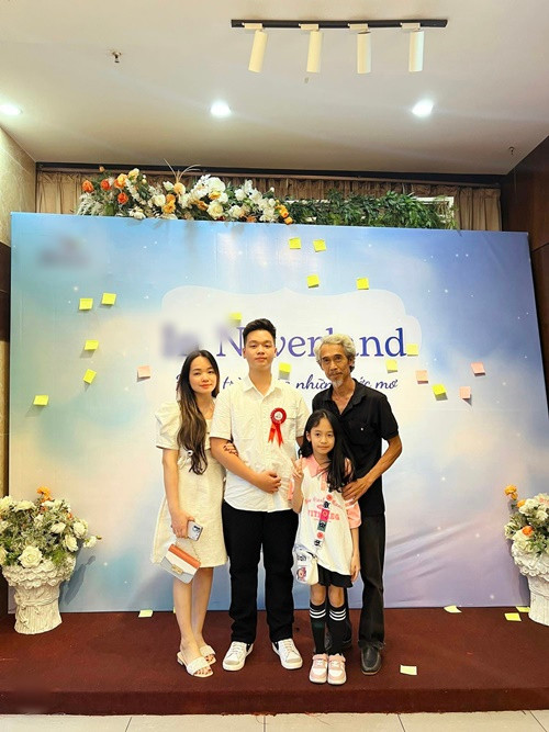 Vợ Phú Đôn từng 2 lần sinh nở. Ảnh: FB Hồng Vân.