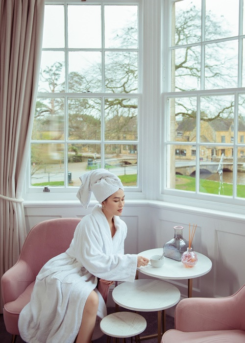 Ngọc Thanh Tâm khoe hình ảnh nghỉ dưỡng xa xỉ.