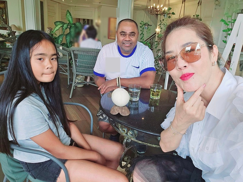 Trước chia sẻ của Thu Phương, Dũng Taylor cho hay: "Lúc đó chắc tôi không còn sức để ẵm vợ, phải có người dẫn mới đi được”. Ảnh: FB Dũng Taylor.