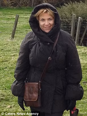 Bà Tatiana – người chụp bức ảnh UFO trên hồ Loch Ness. Con rể bà cũng cho biết, đêm đó, chú chó nhỏ đi nghỉ cùng gia đình liên tục sủa váng lên bất thường. Họ còn đùa rằng, có lẽ chú chó nhỏ đã nhìn thấy quái vật Nessi huyền thoại.