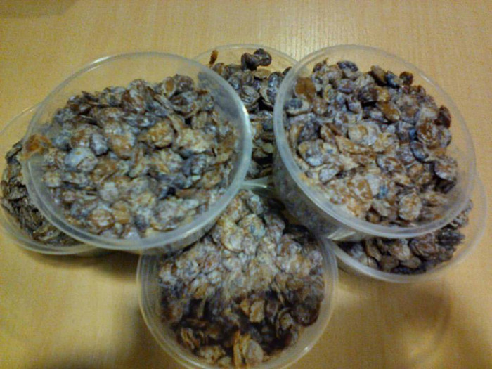 Dù dậy mùi tất thối song đặc sản bốc mùi Iru lại không hề bị “lạnh nhạt”. Nó được nhiều người lựa chọn làm gia vị cho các món súp ăn hàng ngày như okro, Ewedu, ogbono...