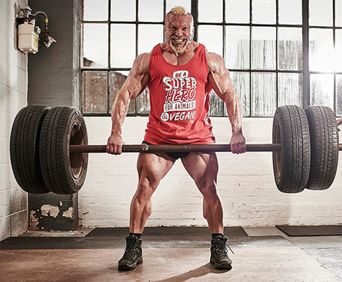 Ngoài lý do sức khỏe, Barny du Plesis ăn thuần chay còn vì tình yêu thương dành cho các con vật bị giết hại làm thực phẩm.