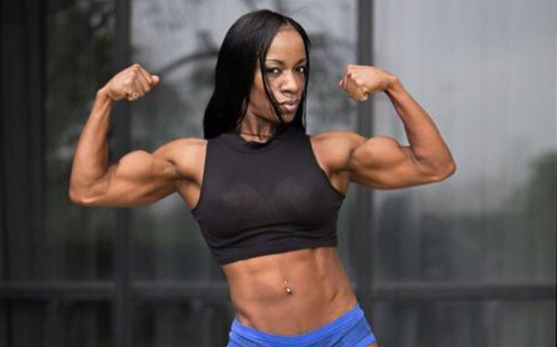 Chia sẻ với người hâm mộ, Jahina Malik coi ăn chay trường là lối sống, không phải chế độ ăn kiêng. Các thực phẩm như súp lơ, thịt gà thuần chay và đậu phụ thường được cô ưu ái lựa chọn để phục hồi sau những bài tập khó.