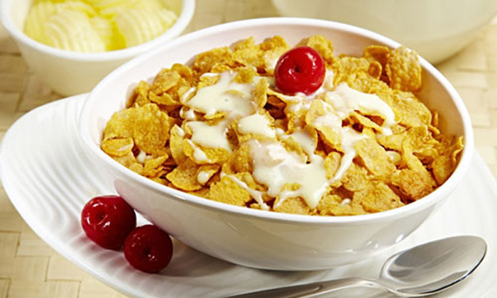 Tuy vậy xét trên góc độ có lợi cho sức khỏe, chuyên gia cho rằng nên chọn ngũ cốc nguyên hạt để ăn mỗi ngày nhằm tận dụng khoáng chất, nguyên tố vi lượng và chất xơ trong chúng.