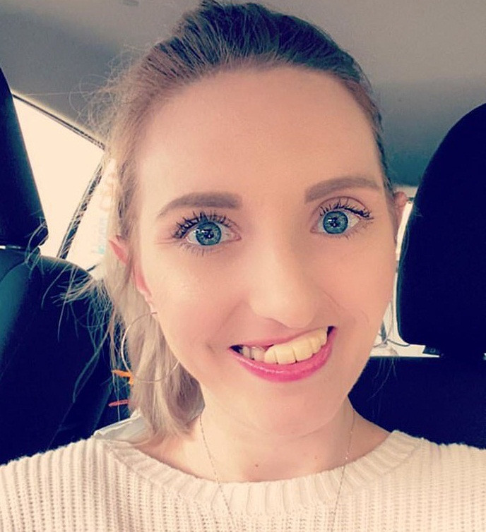 Bệnh tật không đánh gục cô gái trẻ song mối tình suốt 10 năm kết thúc đột ngột khiến Nicole tuyệt vọng, cảm như sống không bằng chết. Nhờ sự kiên trì, nỗ lực không ngừng của Nicole và ê kíp, hiện bệnh tình của cô tiến triển rõ rệt. Cơn đau nhức vẫn còn song không dữ dội như trước.