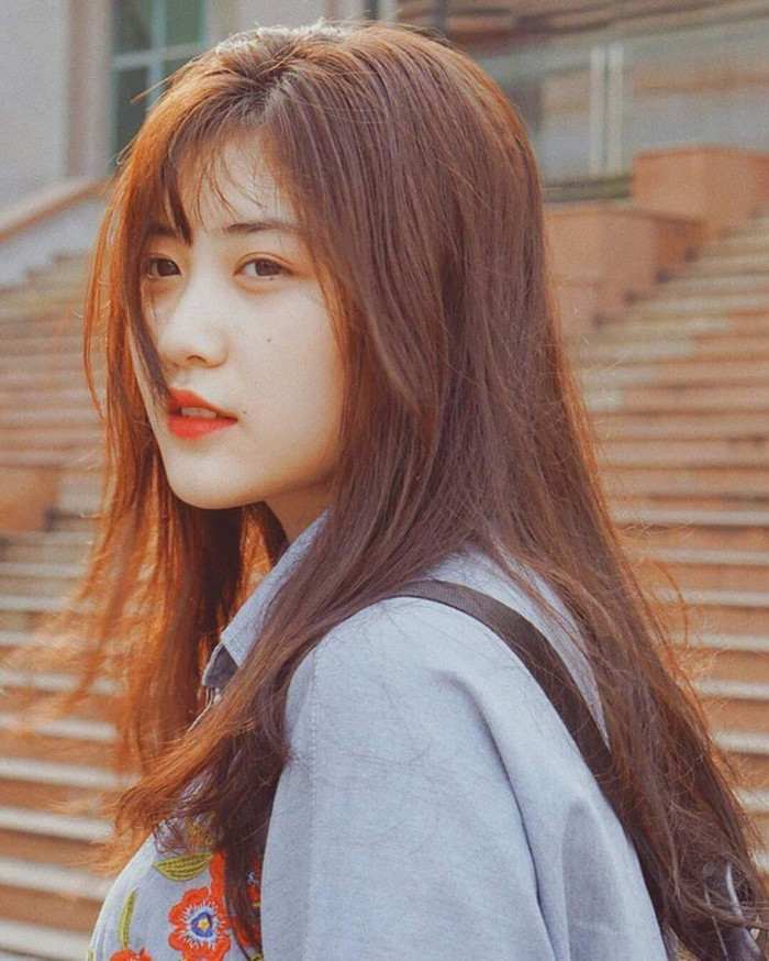 Không chỉ sở hữu gương mặt đẹp không tì vết và ngoại hình cân đối, Tuệ Linh có niềm yêu thích dành cho taekwondo. Cô theo học môn võ này nhiều năm, hiện duy trì sinh hoạt trong câu lạc bộ võ thuật ở trường.